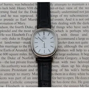 오메가 드빌 엘립스 여성 시계